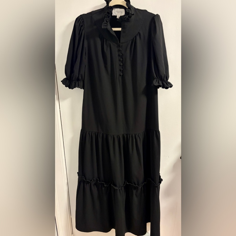 Pomander Place Black Ruffle-Collar Dress - size M